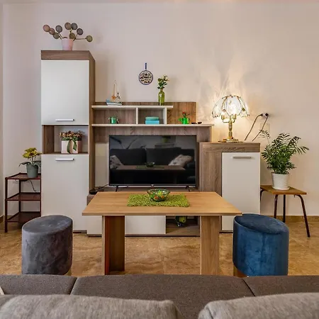 Lejlighed 2 Bedroom Beautiful In