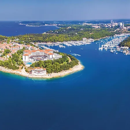 2 Bedroom Beautiful In