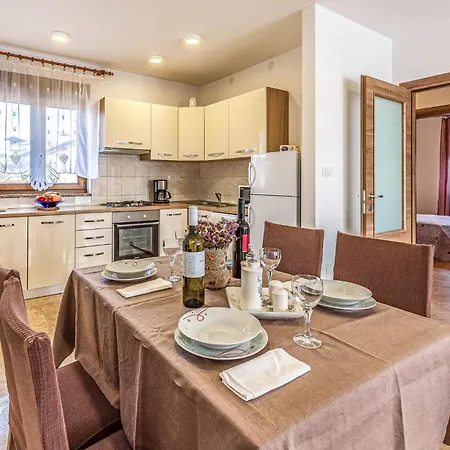 2 Bedroom Awesome In
