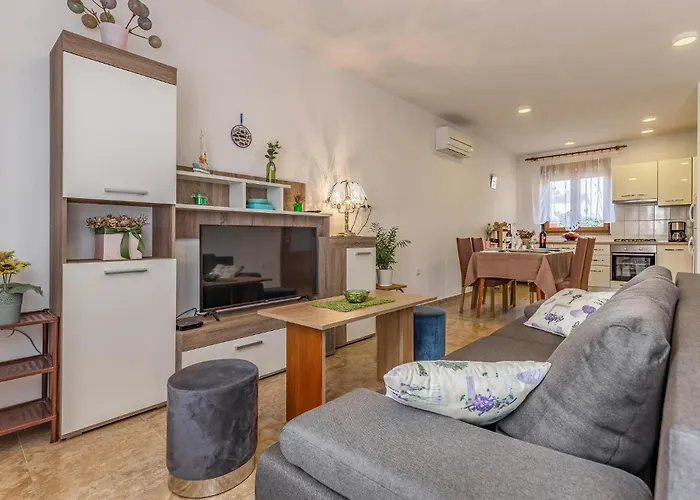2 Bedroom Beautiful In Póla