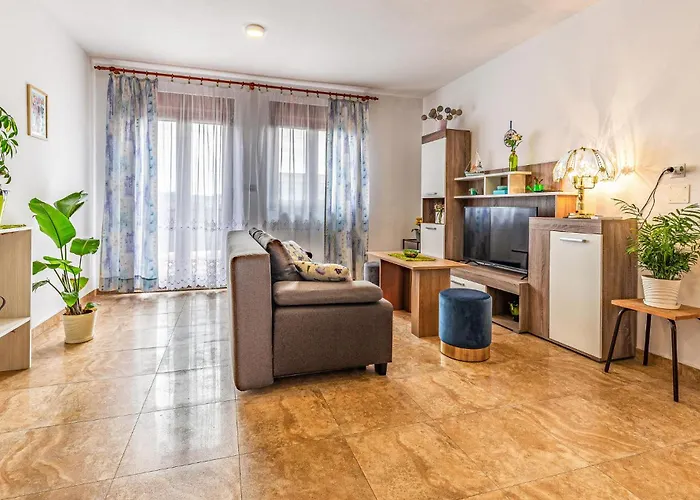 2 Bedroom Beautiful In Apartman