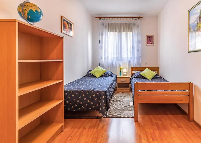 2 Bedroom Beautiful In Apartman