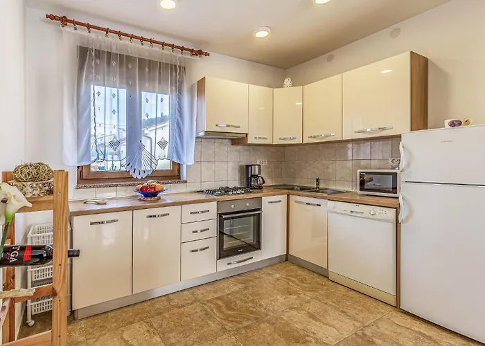 2 Bedroom Beautiful In Póla