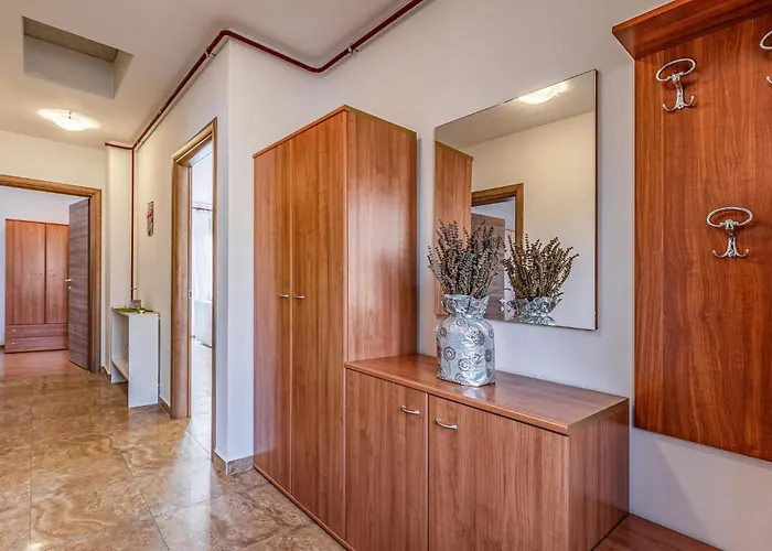 2 Bedroom Beautiful In Póla